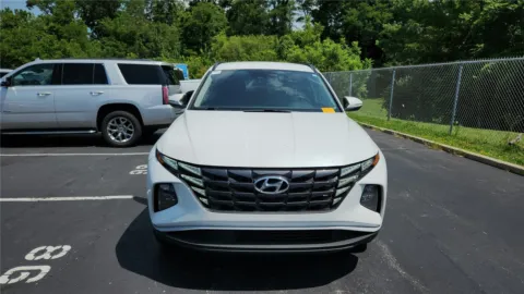 Another view of 2022 Hyundai Tucson SEL for sale in Florence, KY at Tom Gill Chevrolet