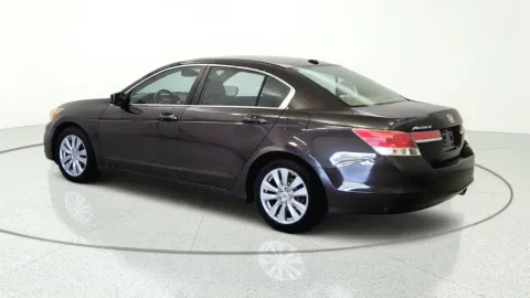 More photos of 2011 Honda Accord Sdn EX-L at Tom Gill Chevrolet, KY