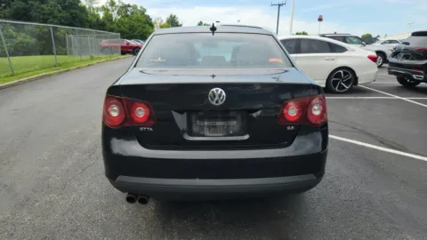 Another view of 2009 Volkswagen Jetta Sedan SE for sale in Florence, KY at Tom Gill Chevrolet