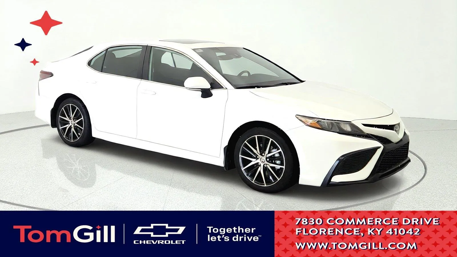 White 2024 Toyota Camry SE for sale in Florence, KY