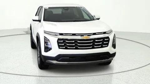 Photos of 2027 Chevrolet Equinox FWD LT for sale in Florence, KY at Tom Gill Chevrolet