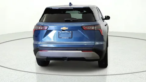More photos of 2027 Chevrolet Equinox FWD LT at Tom Gill Chevrolet, KY