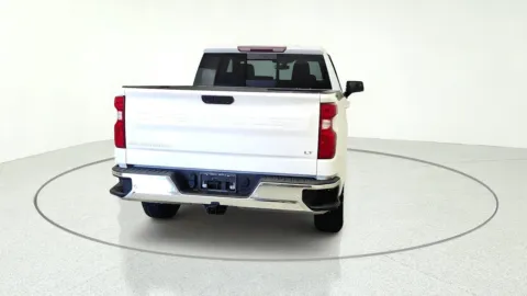 More photos of 2020 Chevrolet Silverado 1500 LT at Tom Gill Chevrolet, KY