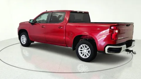 More photos of 2020 Chevrolet Silverado 1500 LT at Tom Gill Chevrolet, KY