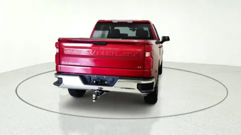 More photos of 2020 Chevrolet Silverado 1500 LT at Tom Gill Chevrolet, KY