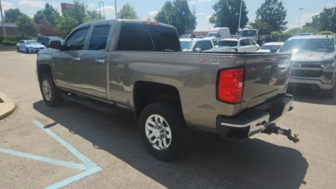 More photos of 2017 Chevrolet Silverado 2500HD LTZ at Tom Gill Chevrolet, KY