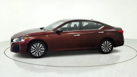 Another view of 2024 Nissan Altima 2.5 SV for sale in Florence, KY at Tom Gill Chevrolet