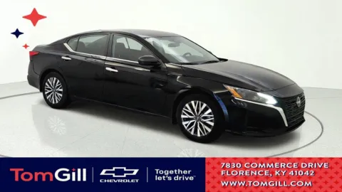 Black 2024 Nissan Altima 2.5 SV for sale in Florence, KY
