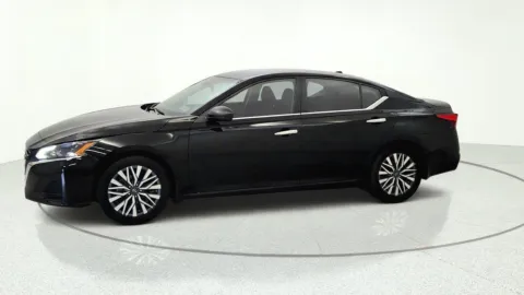 Another view of 2024 Nissan Altima 2.5 SV for sale in Florence, KY at Tom Gill Chevrolet