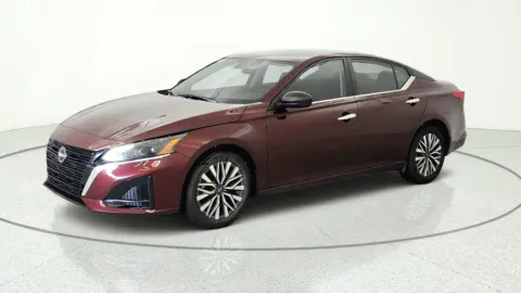 More photos of 2024 Nissan Altima 2.5 SV at Tom Gill Chevrolet, KY
