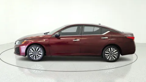 More photos of 2024 Nissan Altima 2.5 SV at Tom Gill Chevrolet, KY