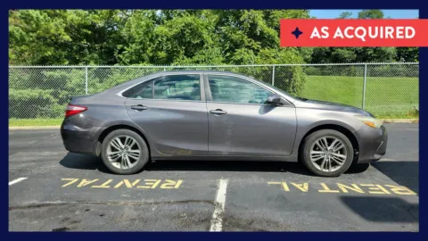 Gray 2016 Toyota Camry SE for sale in Florence, KY