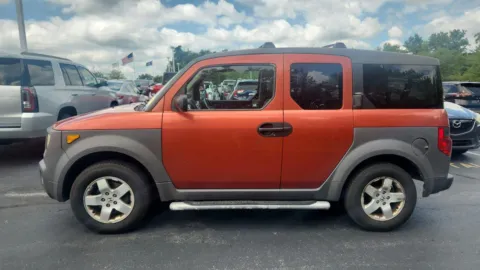 More photos of 2003 Honda Element EX at Tom Gill Chevrolet, KY