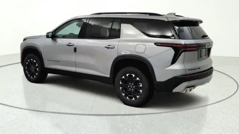 More photos of 2027 Chevrolet Traverse AWD Z71 at Tom Gill Chevrolet, KY