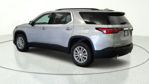 More photos of 2023 Chevrolet Traverse LT Cloth at Tom Gill Chevrolet, KY