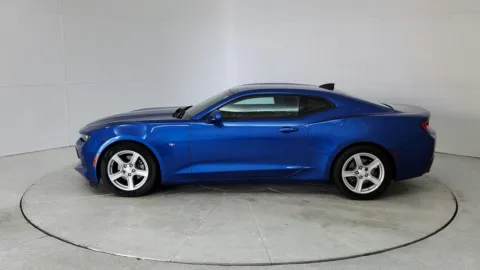 More photos of 2017 Chevrolet Camaro 1LT at Tom Gill Chevrolet, KY