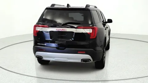 More photos of 2023 GMC Acadia SLE at Tom Gill Chevrolet, KY