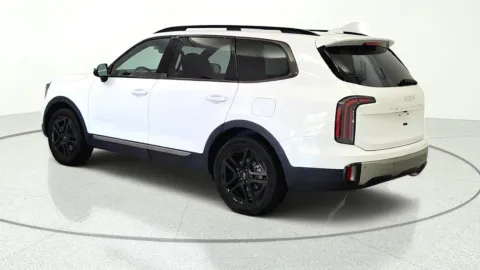 More photos of 2023 Kia Telluride SX X-Line at Tom Gill Chevrolet, KY