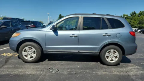 More photos of 2009 Hyundai Santa Fe GLS at Tom Gill Chevrolet, KY