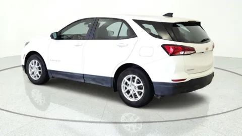 More photos of 2024 Chevrolet Equinox LS at Tom Gill Chevrolet, KY
