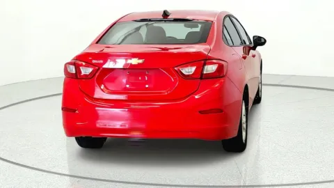 More photos of 2019 Chevrolet Cruze LS at Tom Gill Chevrolet, KY