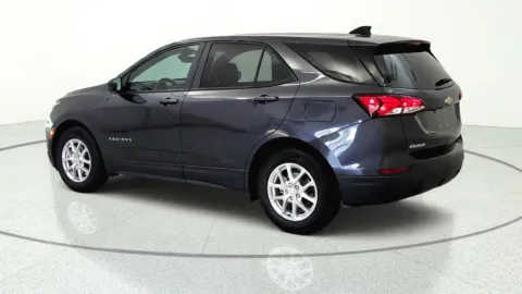 More photos of 2022 Chevrolet Equinox LS at Tom Gill Chevrolet, KY