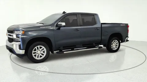 More photos of 2021 Chevrolet Silverado 1500 LT at Tom Gill Chevrolet, KY
