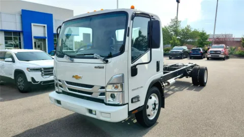 More photos of 2025 Chevrolet 5500 HG LCF Gas at Tom Gill Chevrolet, KY