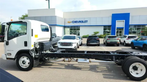 More photos of 2025 Chevrolet 5500 HG LCF Gas at Tom Gill Chevrolet, KY