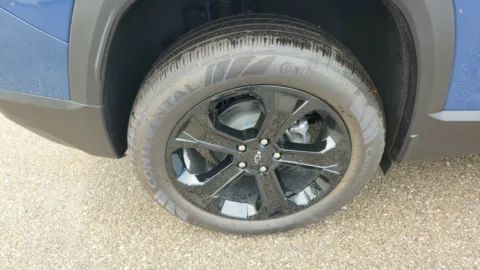 Blue 2026 Chevrolet Equinox FWD LT for sale in Florence, KY