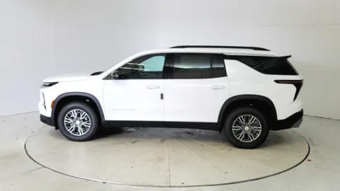 More photos of 2025 Chevrolet Traverse FWD LT at Tom Gill Chevrolet, KY