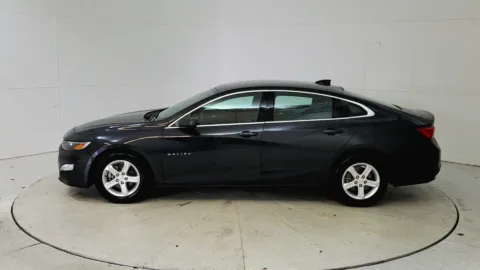 More photos of 2023 Chevrolet Malibu LT at Tom Gill Chevrolet, KY