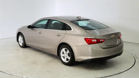 More photos of 2023 Chevrolet Malibu LT at Tom Gill Chevrolet, KY