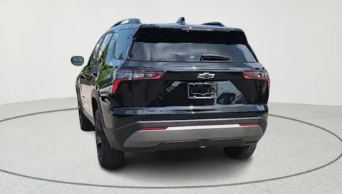 More photos of 2026 Chevrolet Equinox FWD LT at Tom Gill Chevrolet, KY