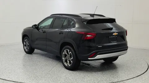 More photos of 2025 Chevrolet Trax LT at Tom Gill Chevrolet, KY