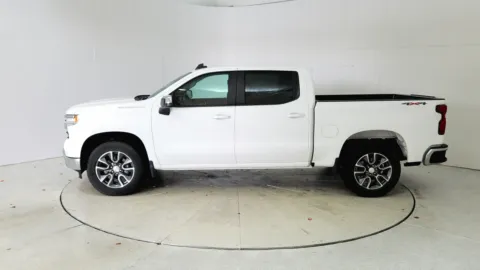 More photos of 2023 Chevrolet Silverado 1500 LT at Tom Gill Chevrolet, KY