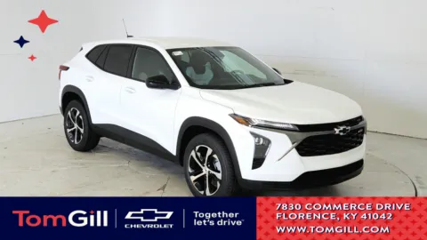 White 2025 Chevrolet Trax 1RS for sale in Florence, KY