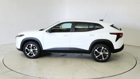 More photos of 2025 Chevrolet Trax 1RS at Tom Gill Chevrolet, KY