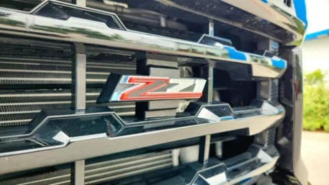 More photos of 2022 Chevrolet Silverado 3500HD LTZ at Tom Gill Chevrolet, KY