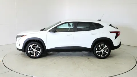 More photos of 2025 Chevrolet Trax 1RS at Tom Gill Chevrolet, KY
