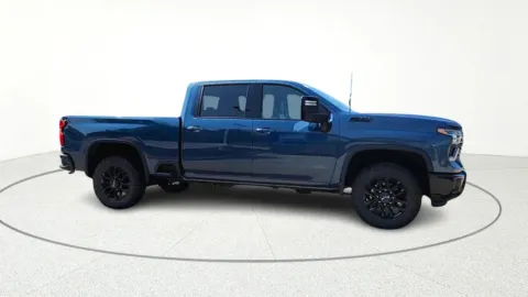 More photos of 2025 Chevrolet Silverado 2500HD LTZ at Tom Gill Chevrolet, KY