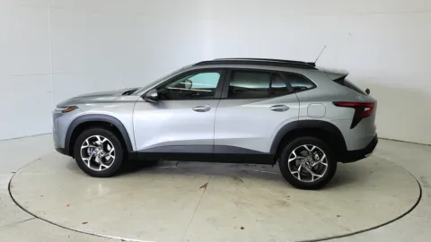 More photos of 2025 Chevrolet Trax LT at Tom Gill Chevrolet, KY