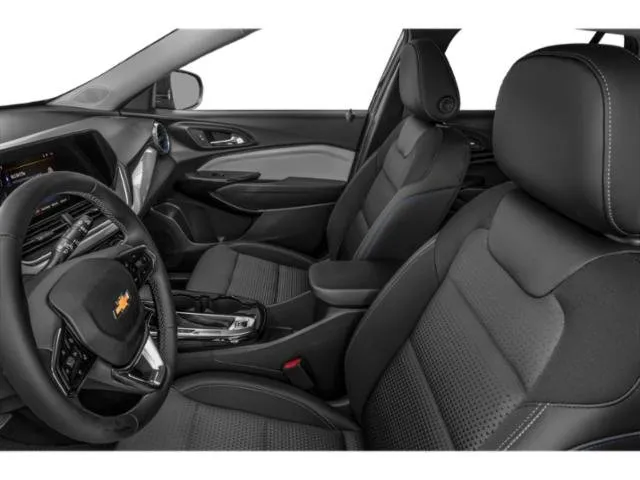 2025 Chevrolet Trax photo 14