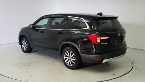 More photos of 2021 Honda Pilot EX-L at Tom Gill Chevrolet, KY
