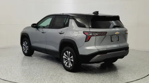 More photos of 2026 Chevrolet Equinox FWD LT at Tom Gill Chevrolet, KY