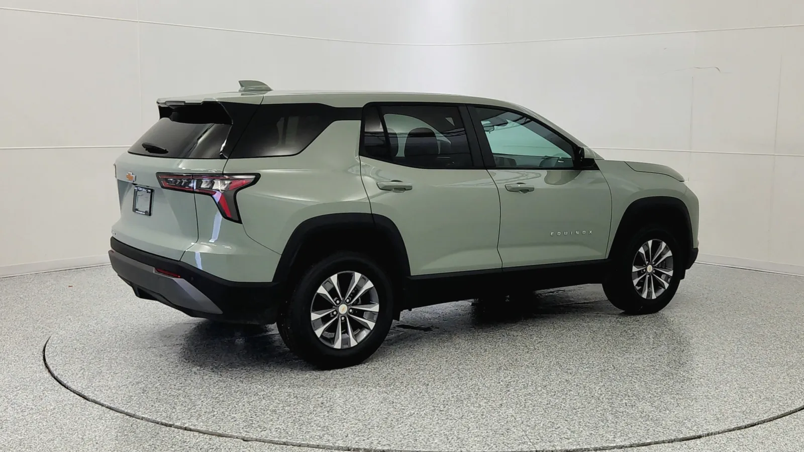 2026 Chevrolet Equinox LT photo 3