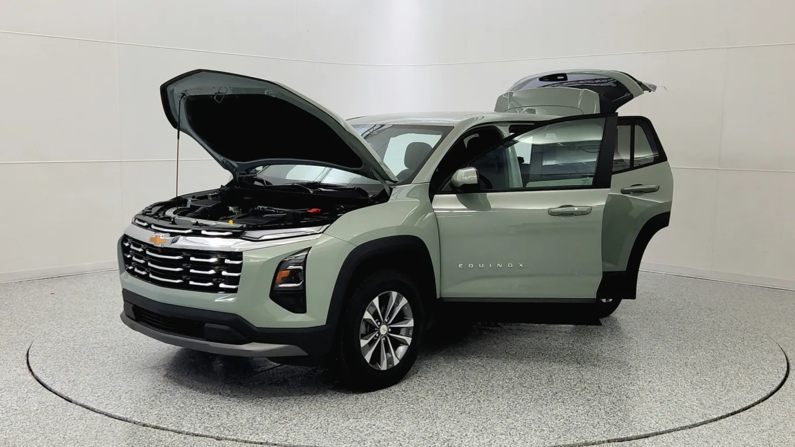 2026 Chevrolet Equinox LT photo 4