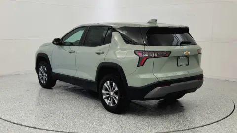 More photos of 2026 Chevrolet Equinox FWD LT at Tom Gill Chevrolet, KY