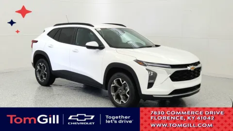 White 2025 Chevrolet Trax LT for sale in Florence, KY