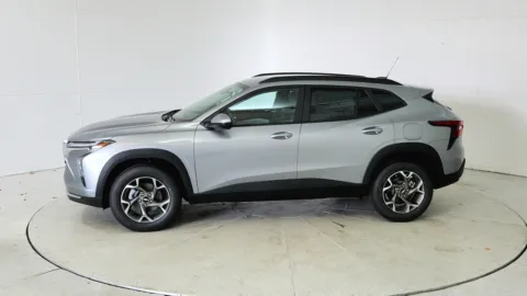 More photos of 2025 Chevrolet Trax LT at Tom Gill Chevrolet, KY